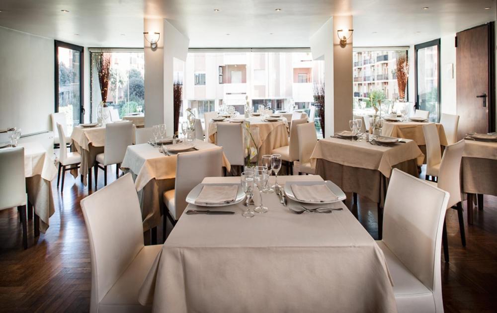 Sardegna Hotel - Suites & Restaurant Cagliari Dış mekan fotoğraf